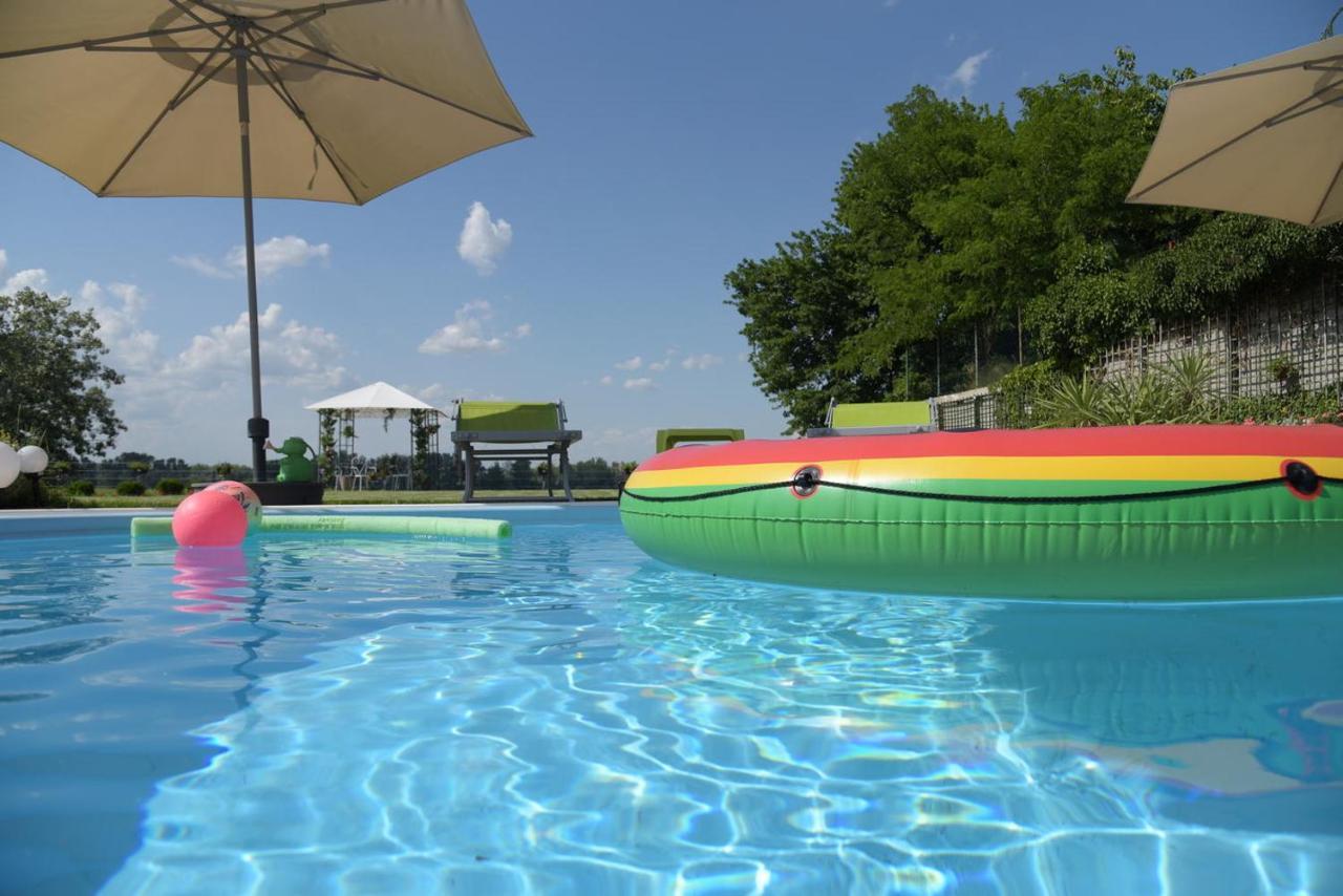 Vila Lily Villa Szendrő Kültér fotó