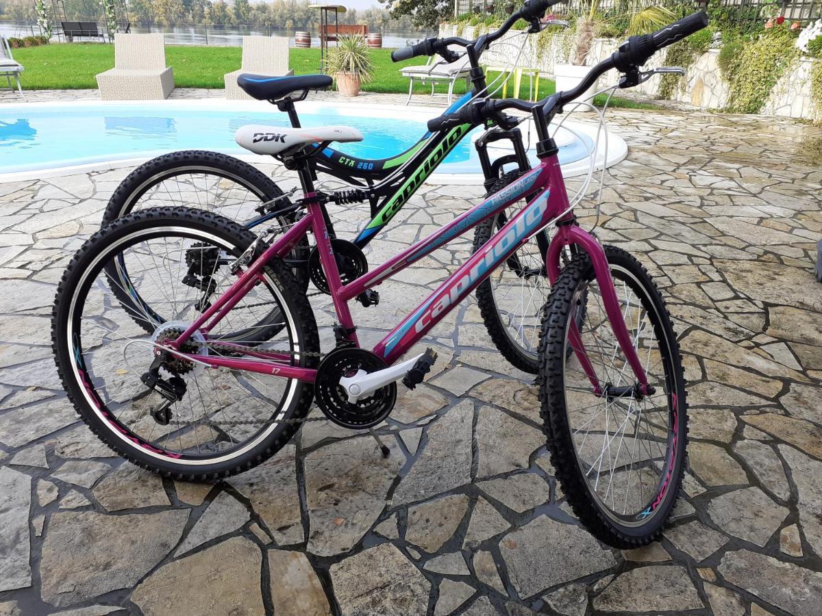 Vila Lily Villa Szendrő Kültér fotó