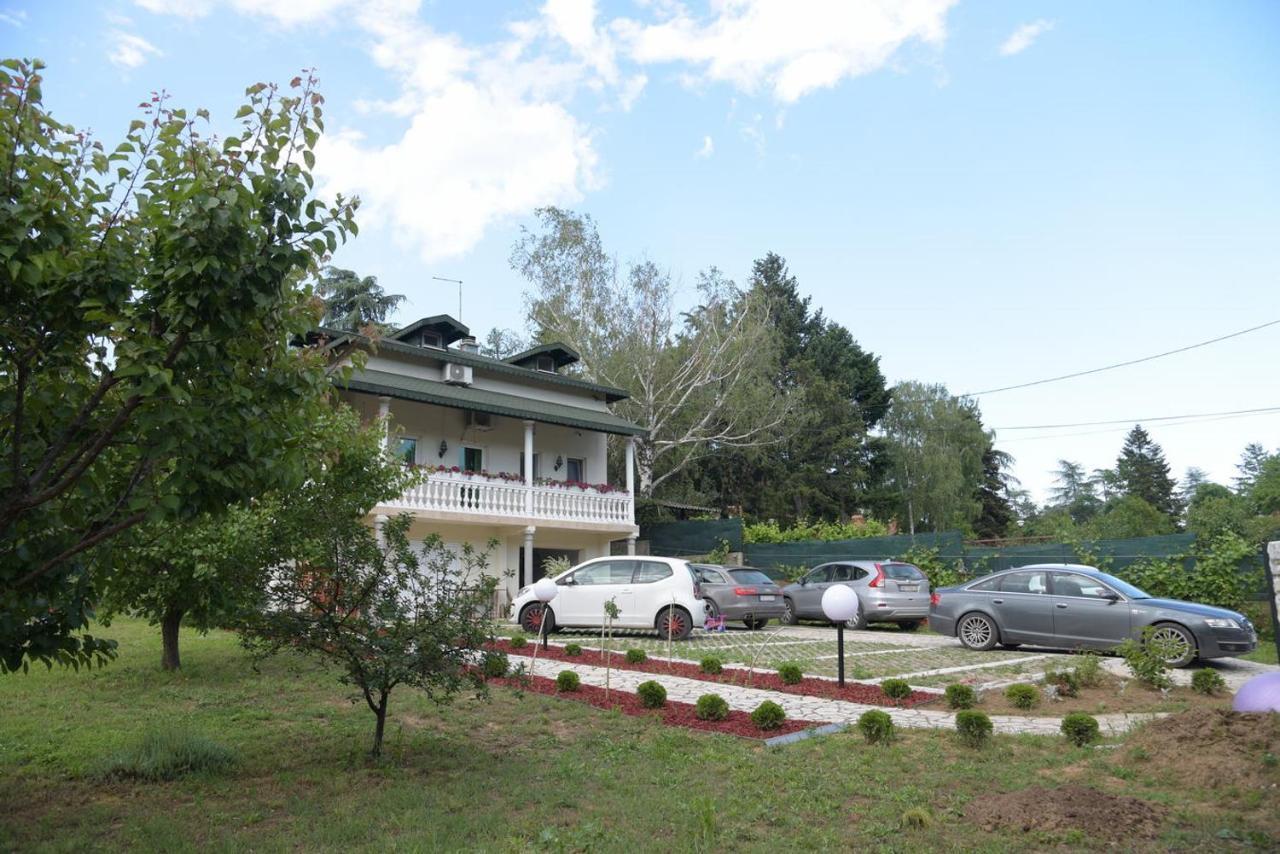 Vila Lily Villa Szendrő Kültér fotó