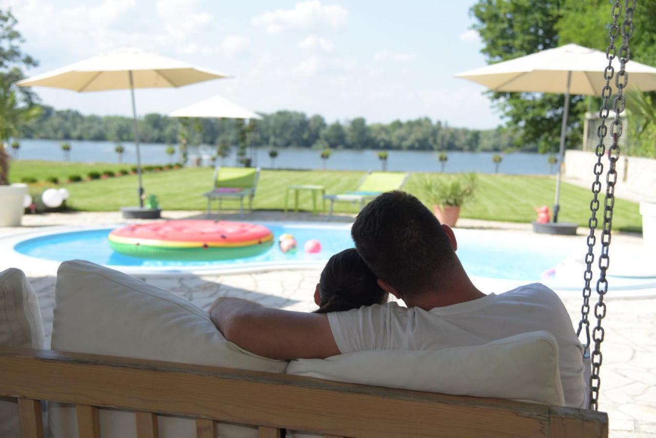 Vila Lily Villa Szendrő Kültér fotó